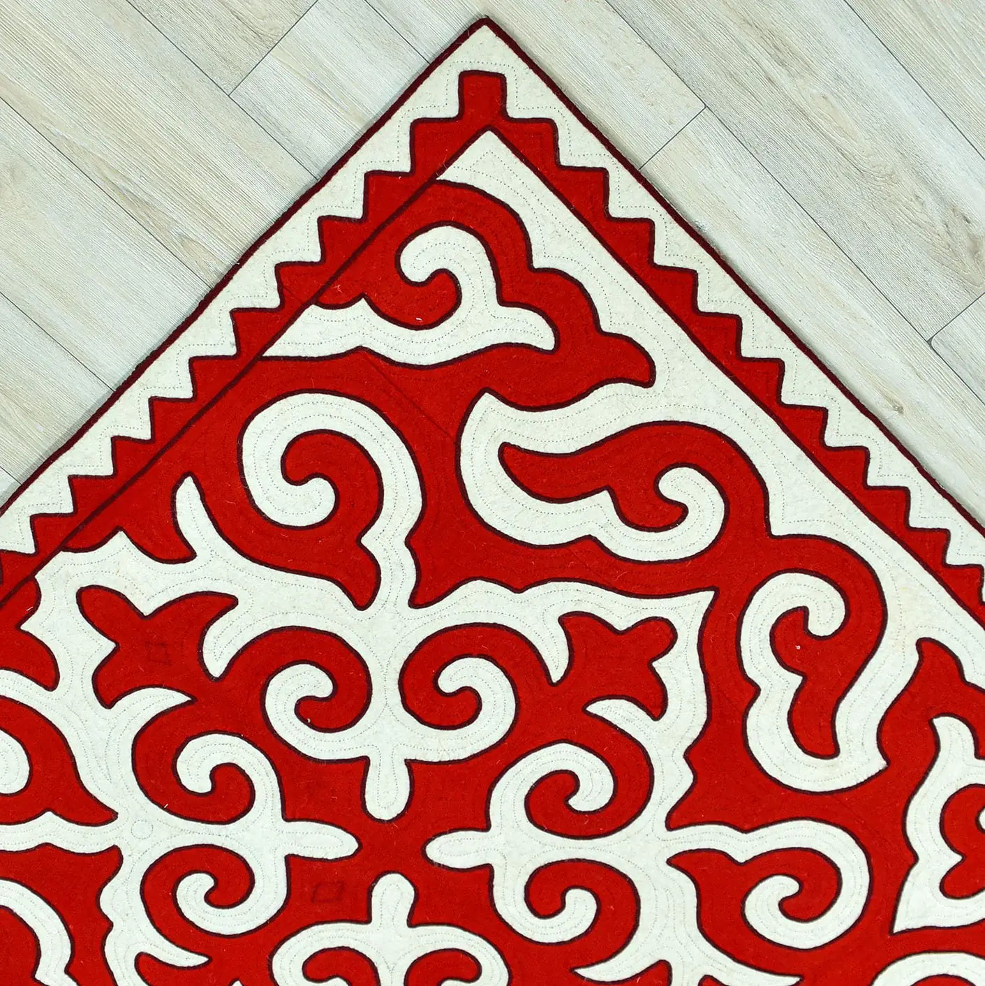 Keremet Capret | 6 x 9 ft